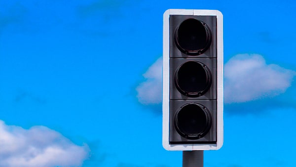 From top to bottom, the following is the proper order for traffic lights: